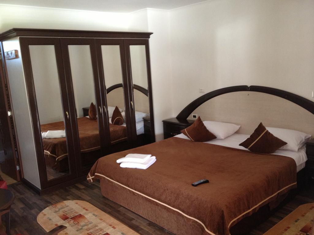 Pensiunea la Nise Sîmbăta de Sus Chambre photo